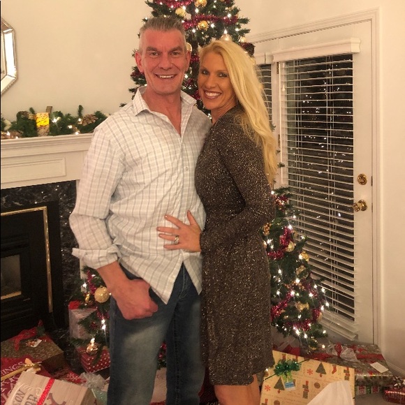 🎉 CLOSET SALE ACCEPTING OFFERS & 30% OFF BUNDLES TODAY - Picture 13 of 14